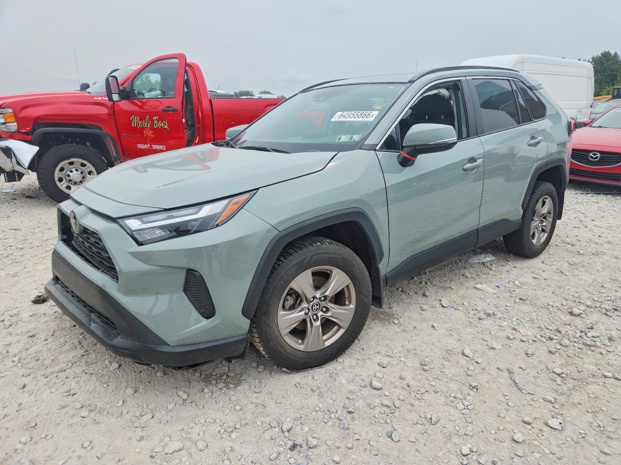 2022 TOYOTA RAV4 XLE