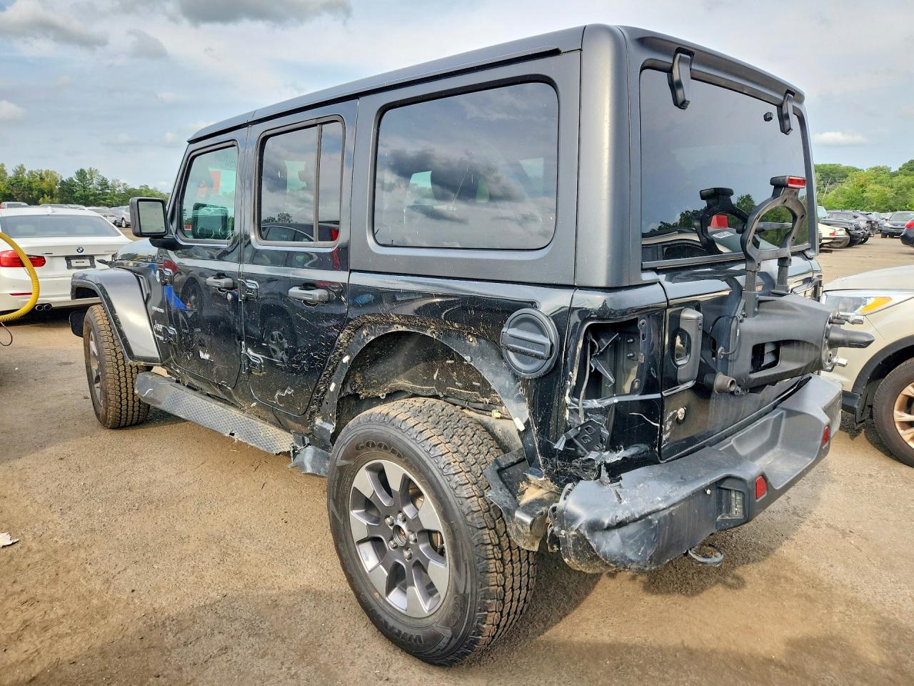 2018 JEEP WRANGLER UNLIMITED SAHARA — снимка 2