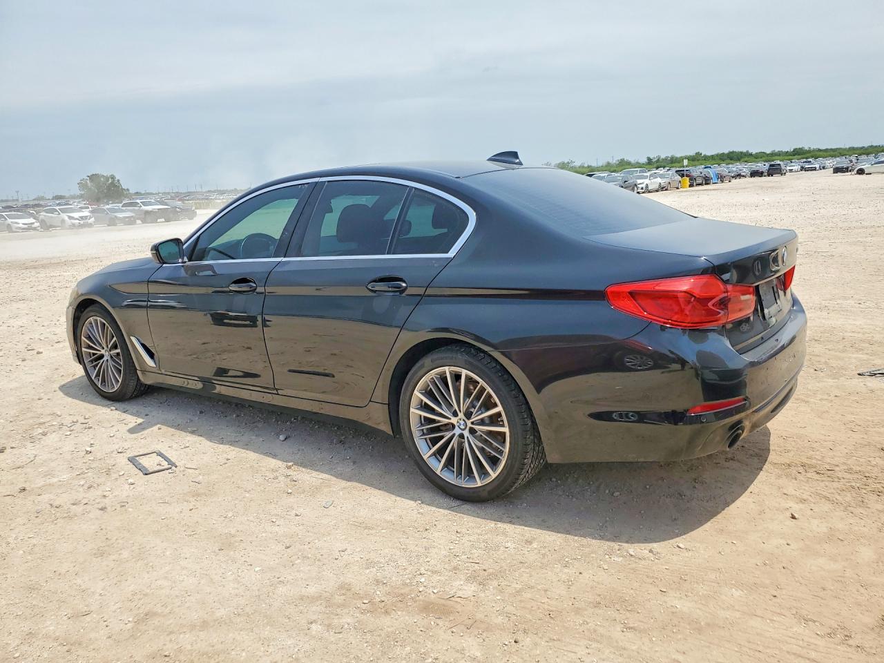2019 BMW 530 I — снимка 2