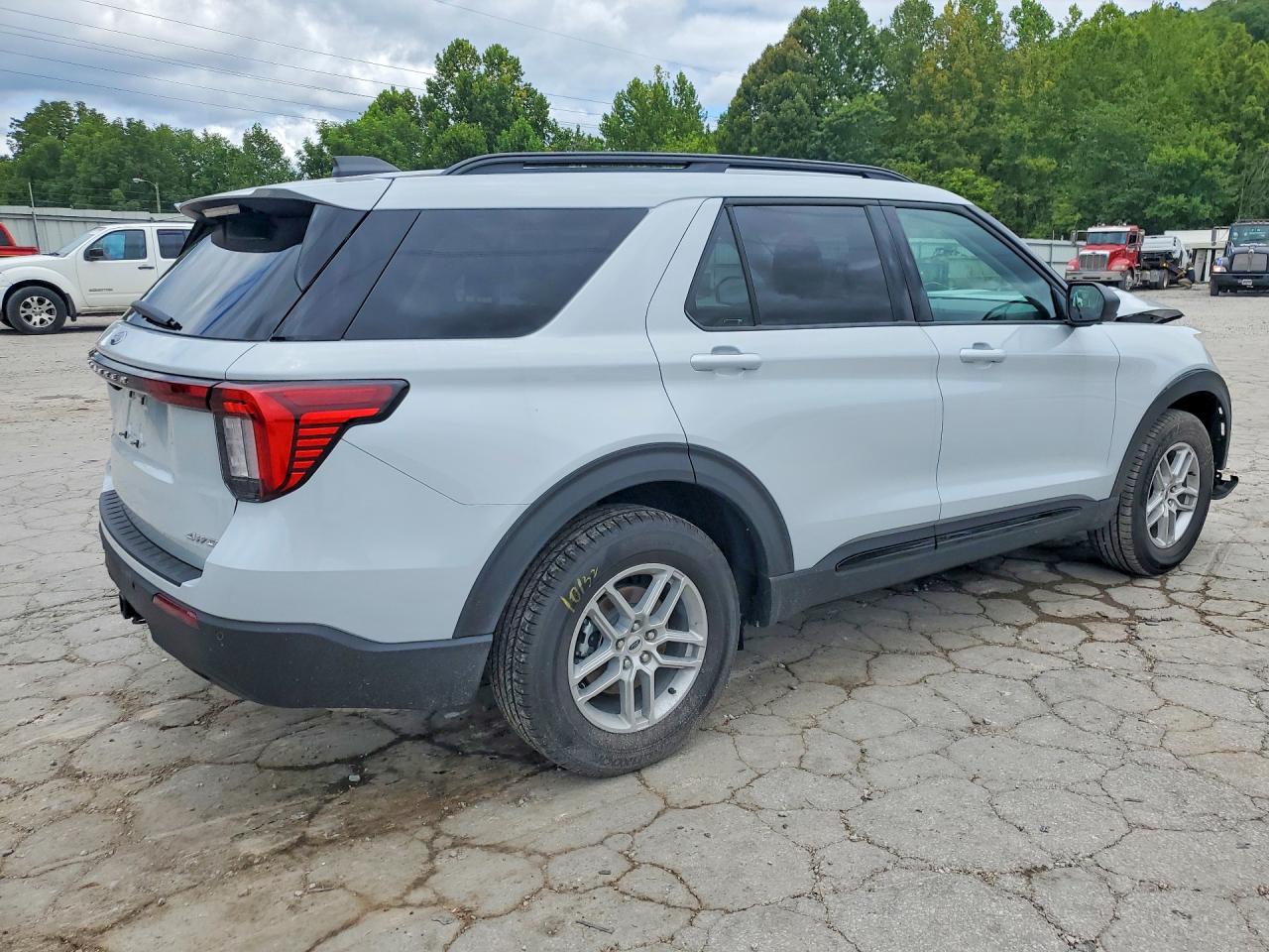 2026 FORD EXPLORER ACTIVE — снимка 3