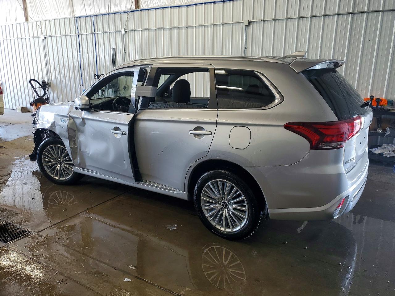 2019 MITSUBISHI OUTLANDER SEL — снимка 2