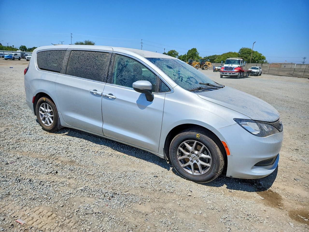 2023 CHRYSLER VOYAGER LX — снимка 4