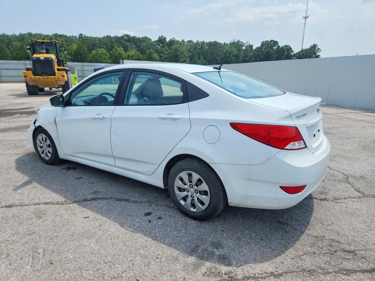 2017 HYUNDAI ACCENT SE — снимка 2