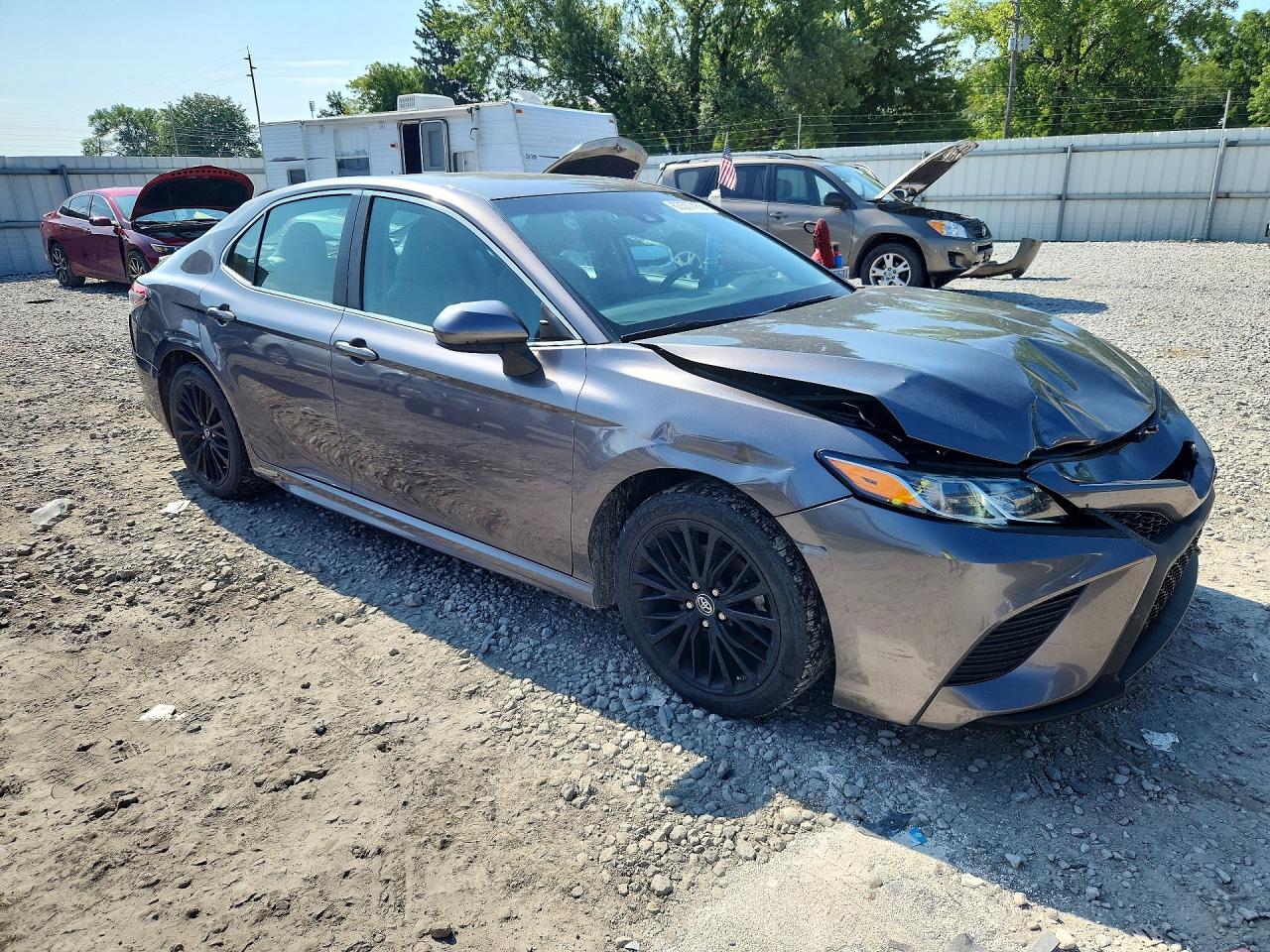 2018 TOYOTA CAMRY SE — снимка 4