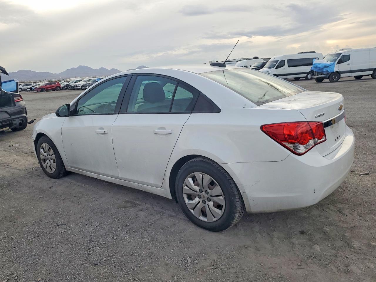 2016 CHEVROLET CRUZE LIMITED LS — снимка 2