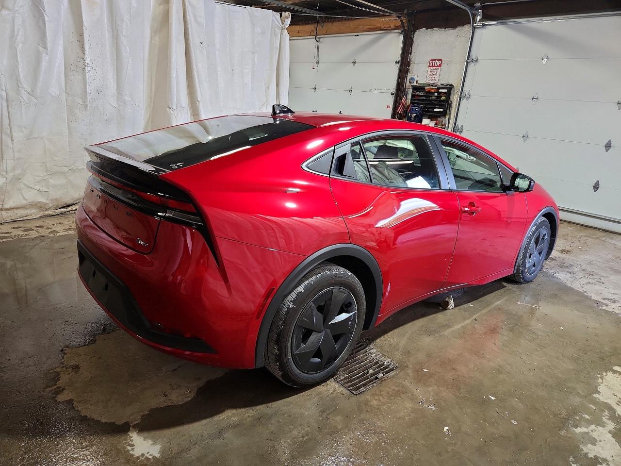 2026 TOYOTA PRIUS LE — снимка 3