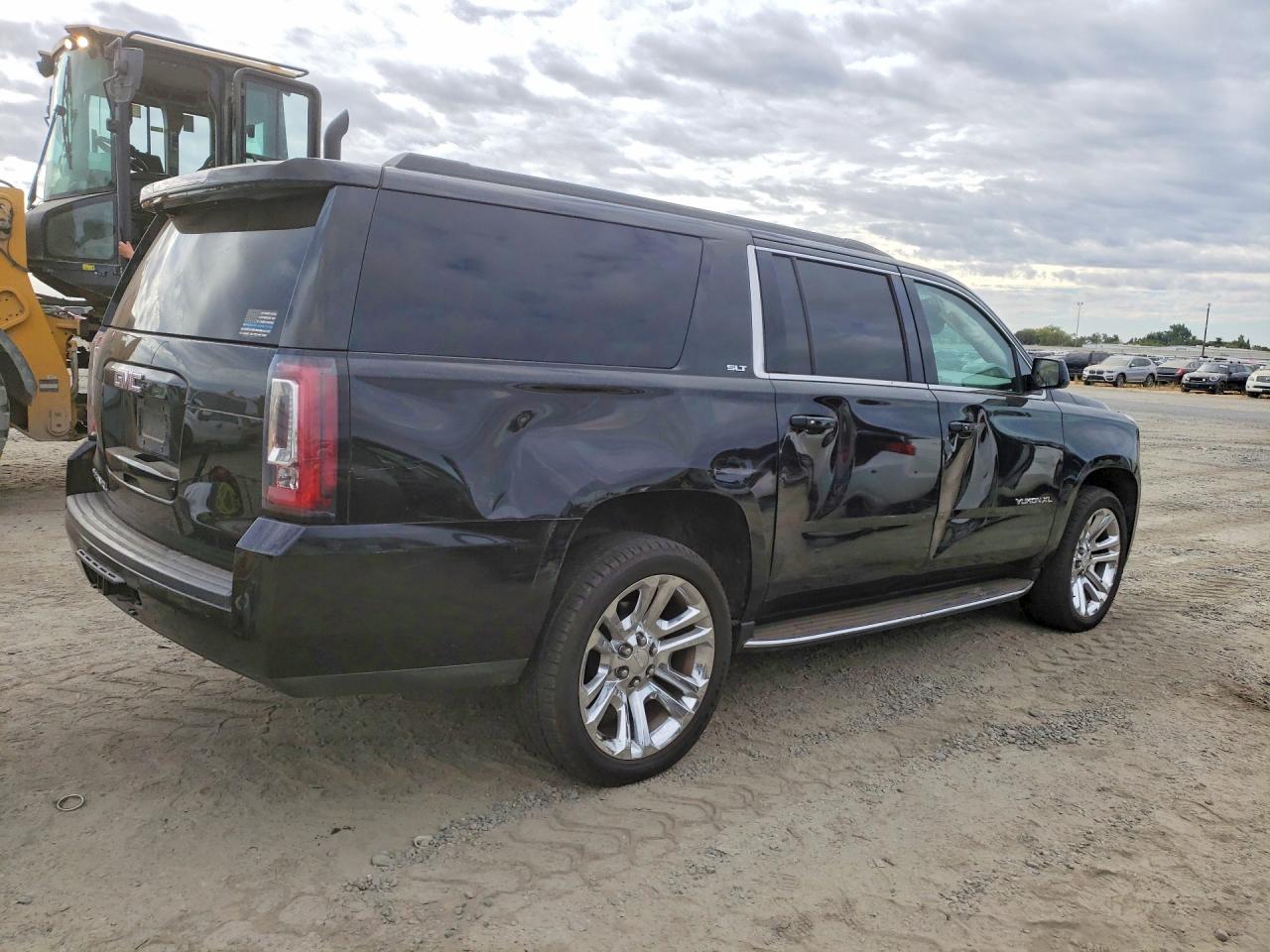 2018 GMC YUKON XL C1500 SLT — снимка 3