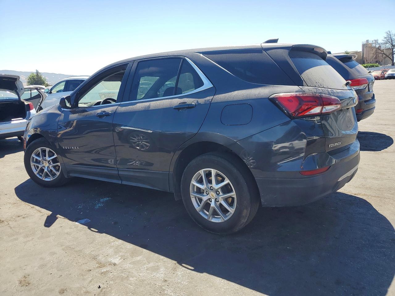 2022 CHEVROLET EQUINOX LT — снимка 2