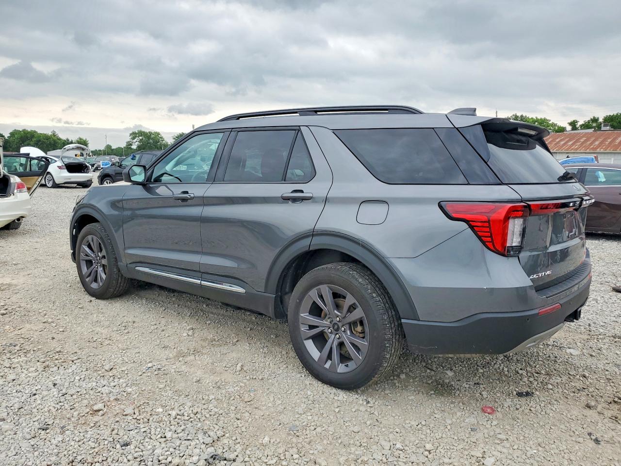 2025 FORD EXPLORER ACTIVE — снимка 2
