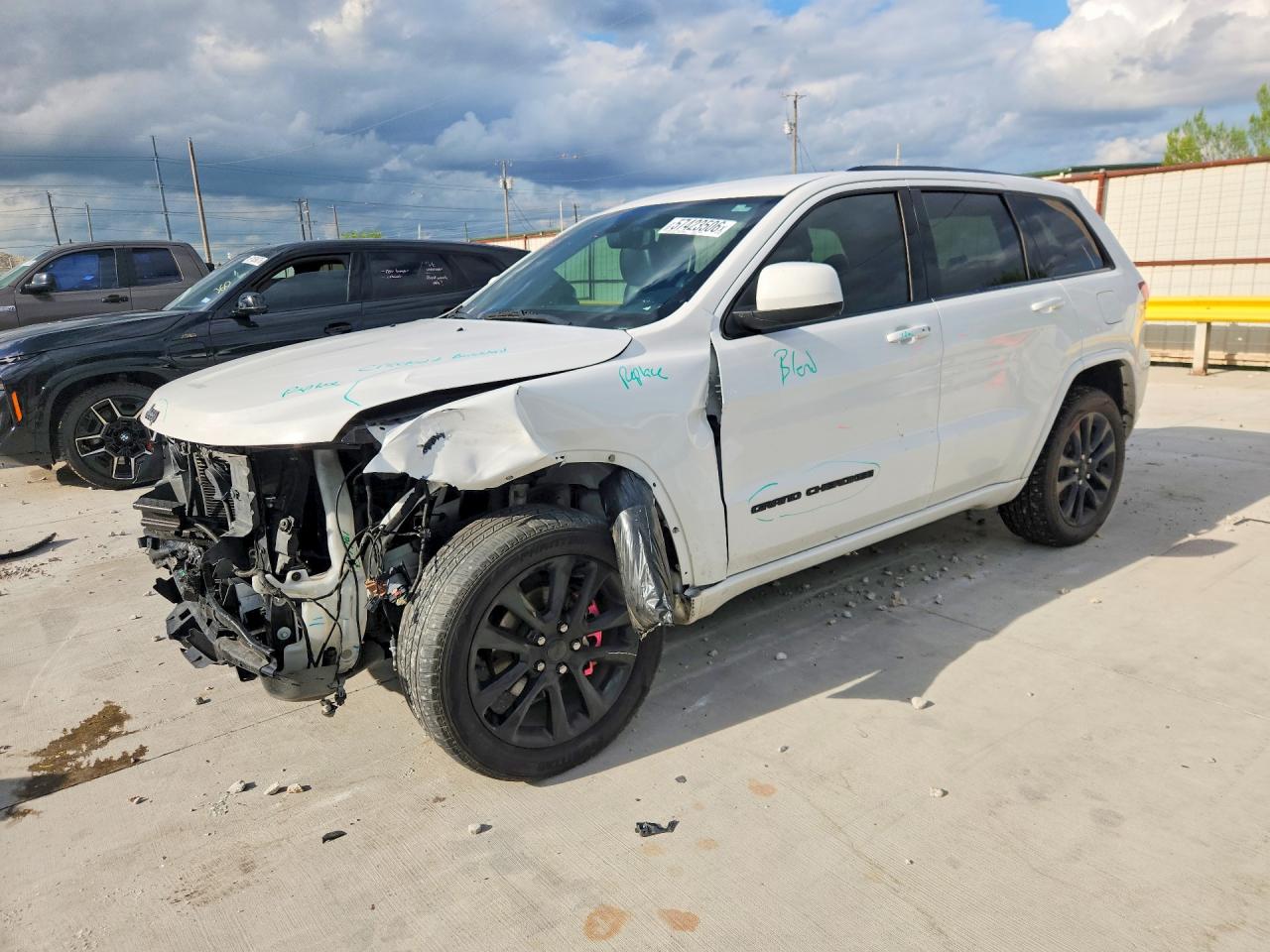 2020 JEEP GRAND CHEROKEE LAREDO