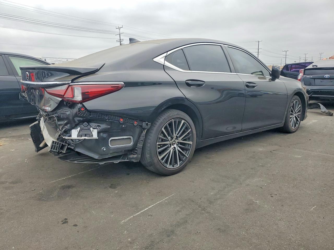 2024 LEXUS ES 300H BASE — снимка 3