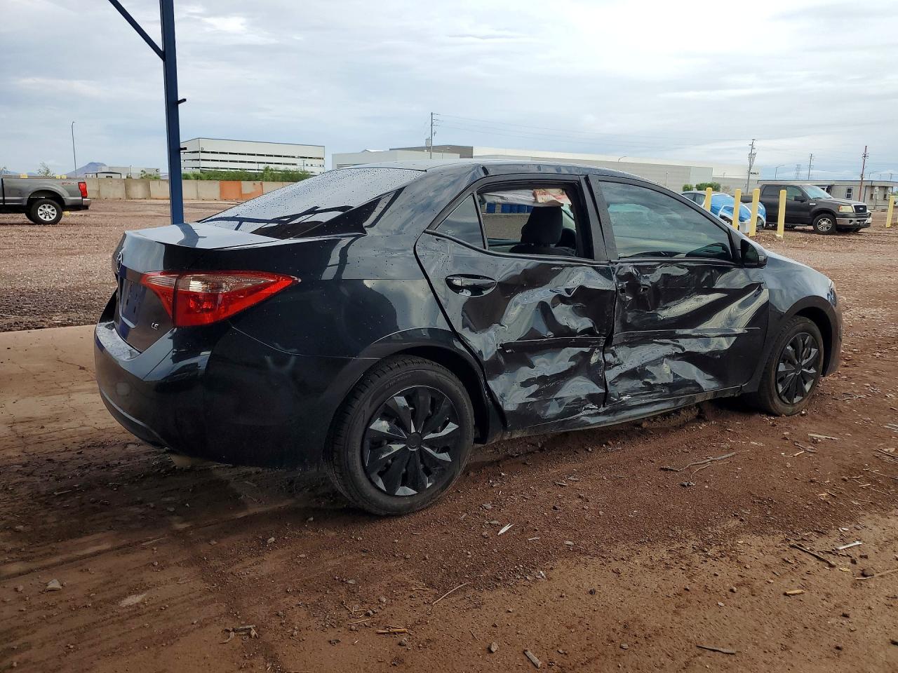 2017 TOYOTA COROLLA LE — снимка 3