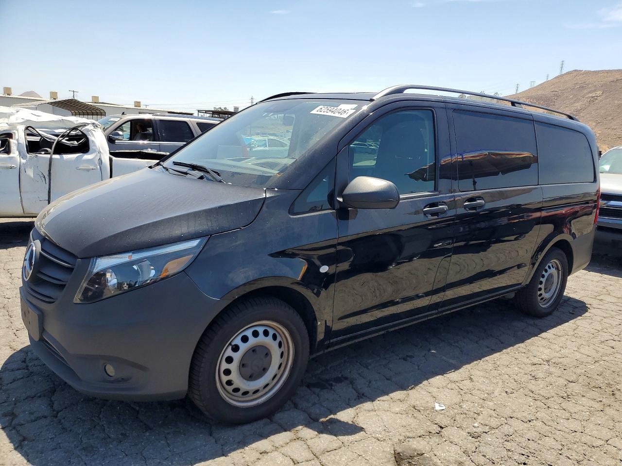 2023 MERCEDES-BENZ METRIS