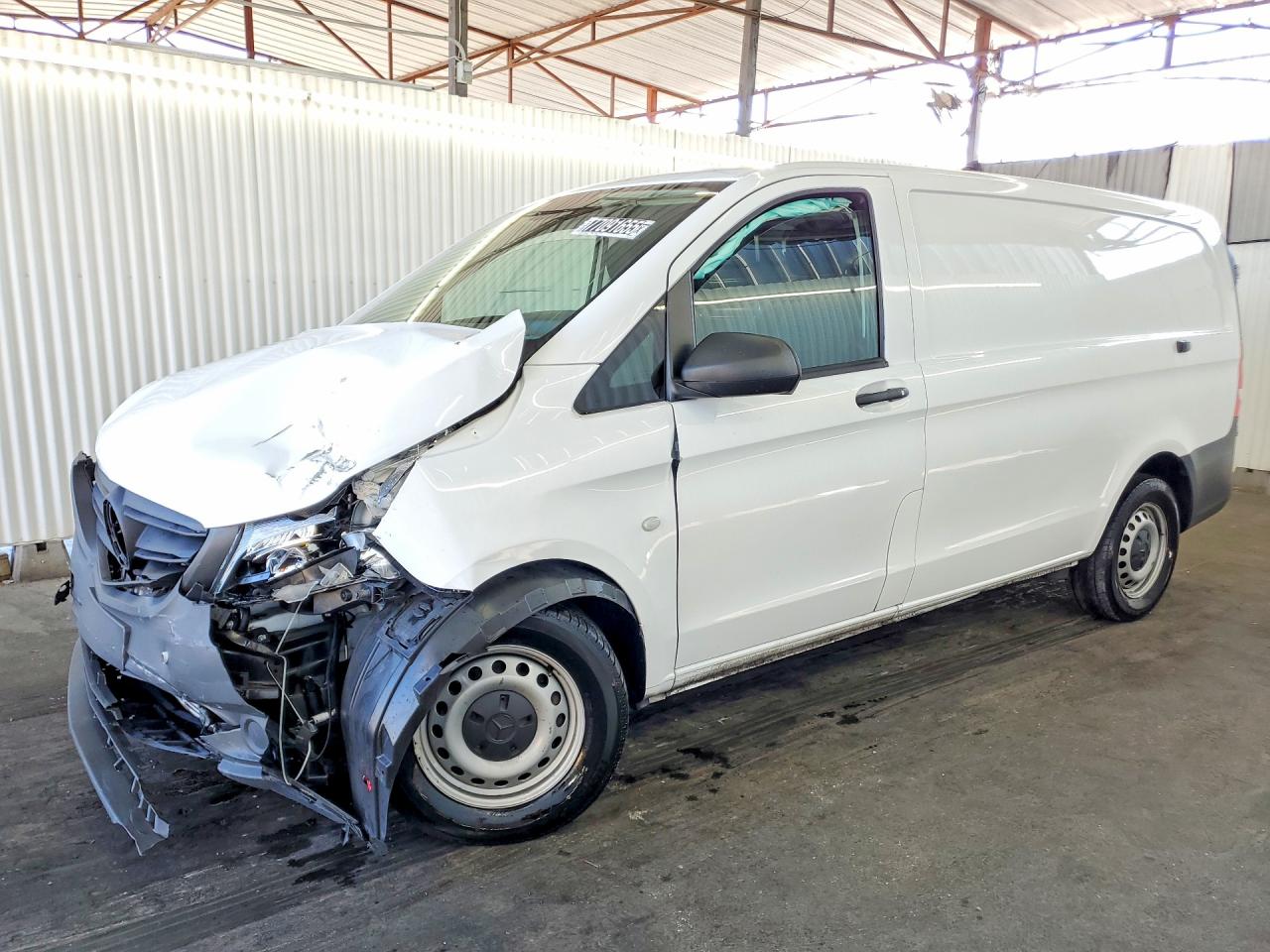 2023 MERCEDES-BENZ METRIS