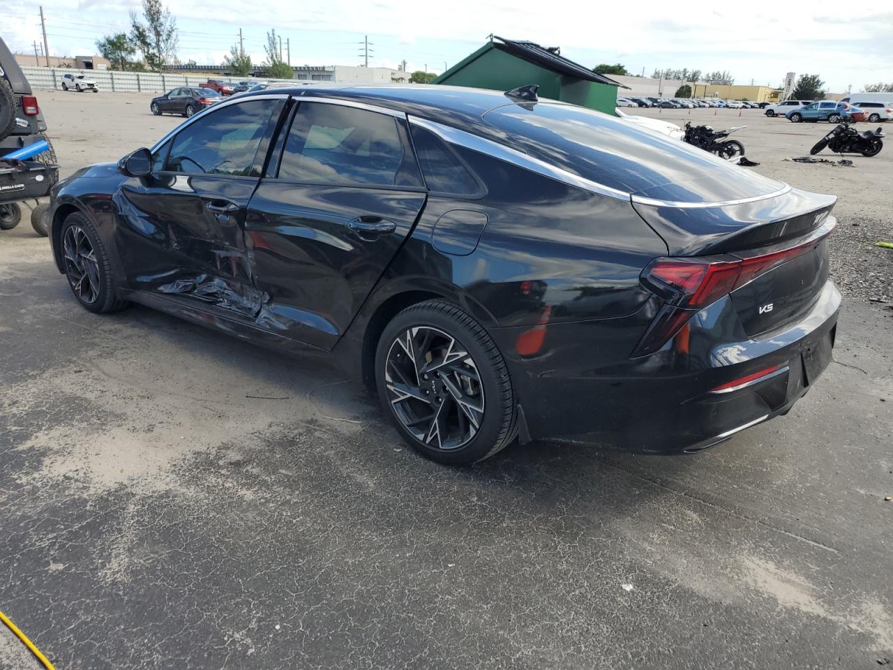 2025 KIA K5 GT LINE — снимка 2