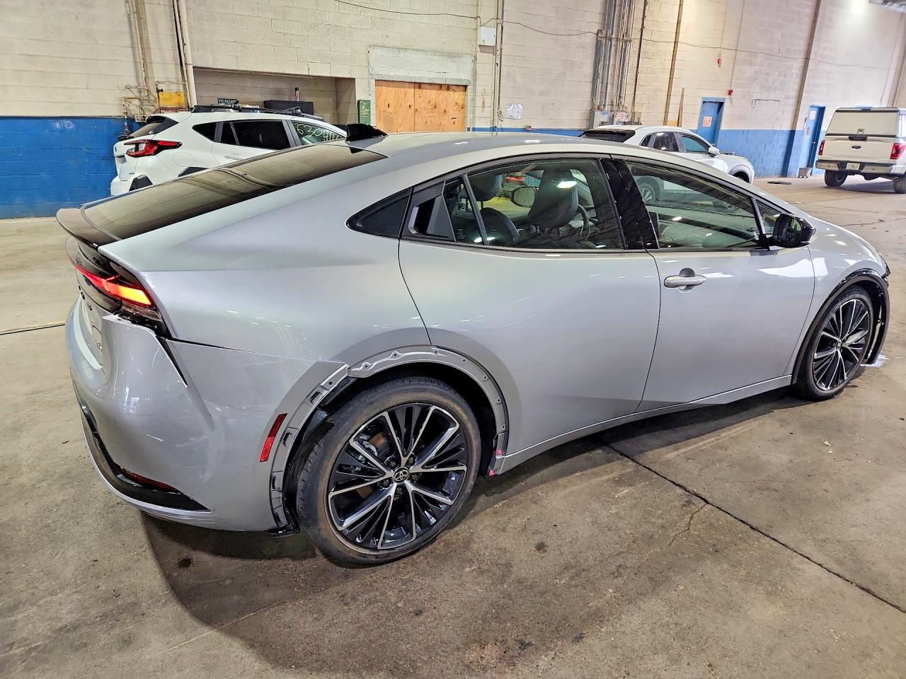 2026 TOYOTA PRIUS XLE — снимка 3