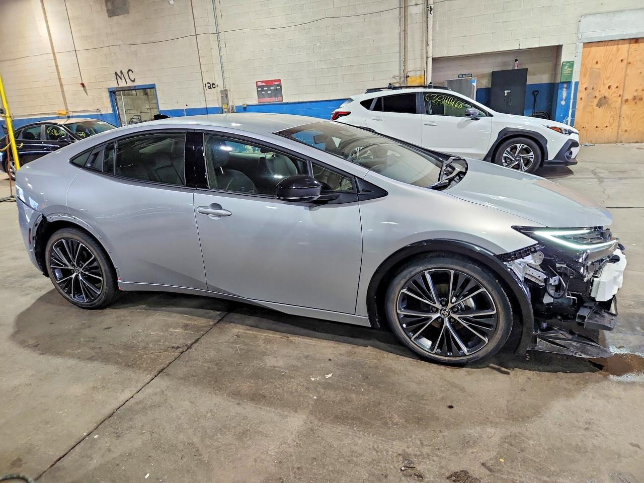 2026 TOYOTA PRIUS XLE — снимка 4