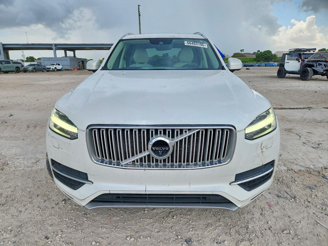 2017 VOLVO XC90 T6 — снимка 5