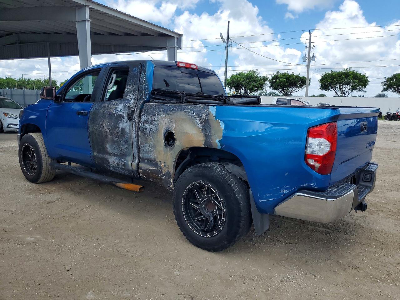 2016 TOYOTA TUNDRA SR5 — снимка 2