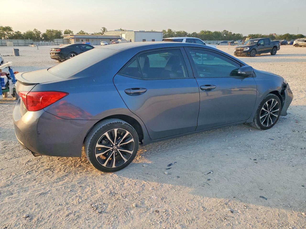2017 TOYOTA COROLLA SE — снимка 3