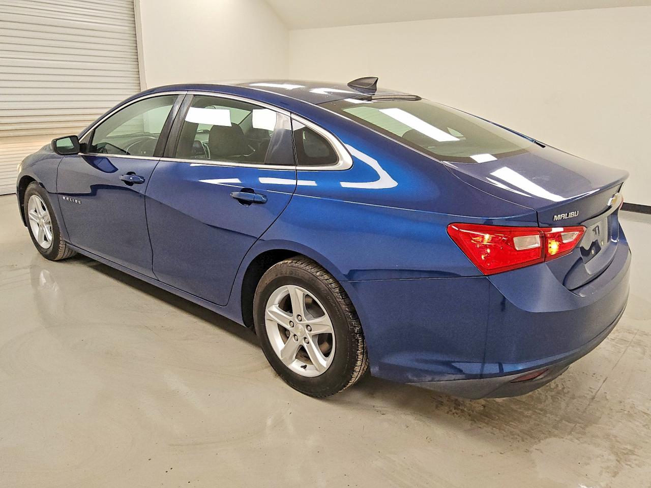 2019 CHEVROLET MALIBU LS — снимка 2
