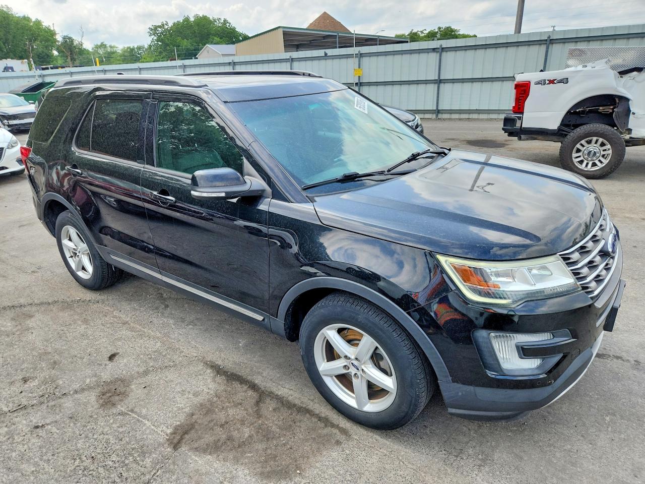 2017 FORD EXPLORER XLT — снимка 4