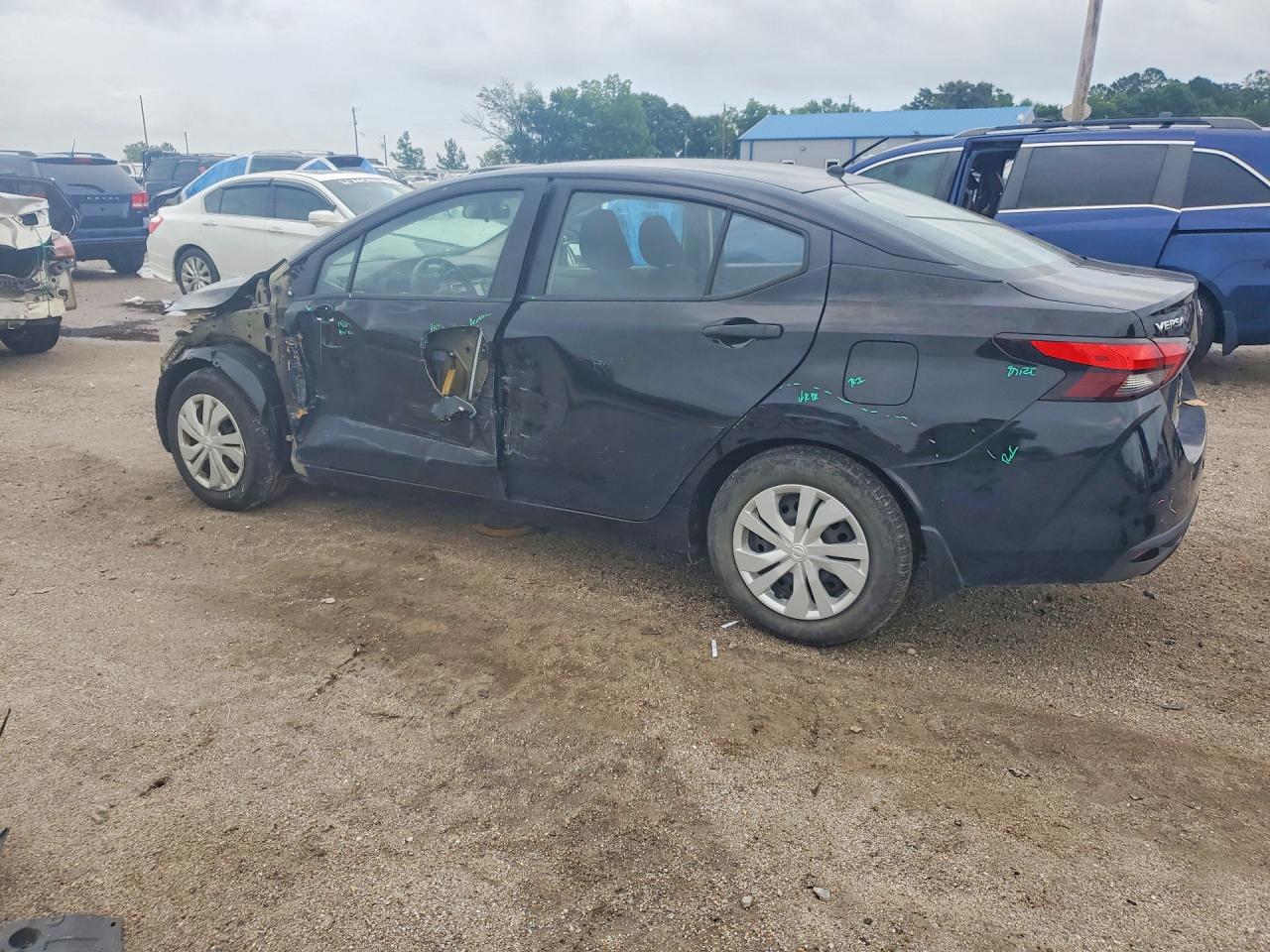 2023 NISSAN VERSA S — снимка 2