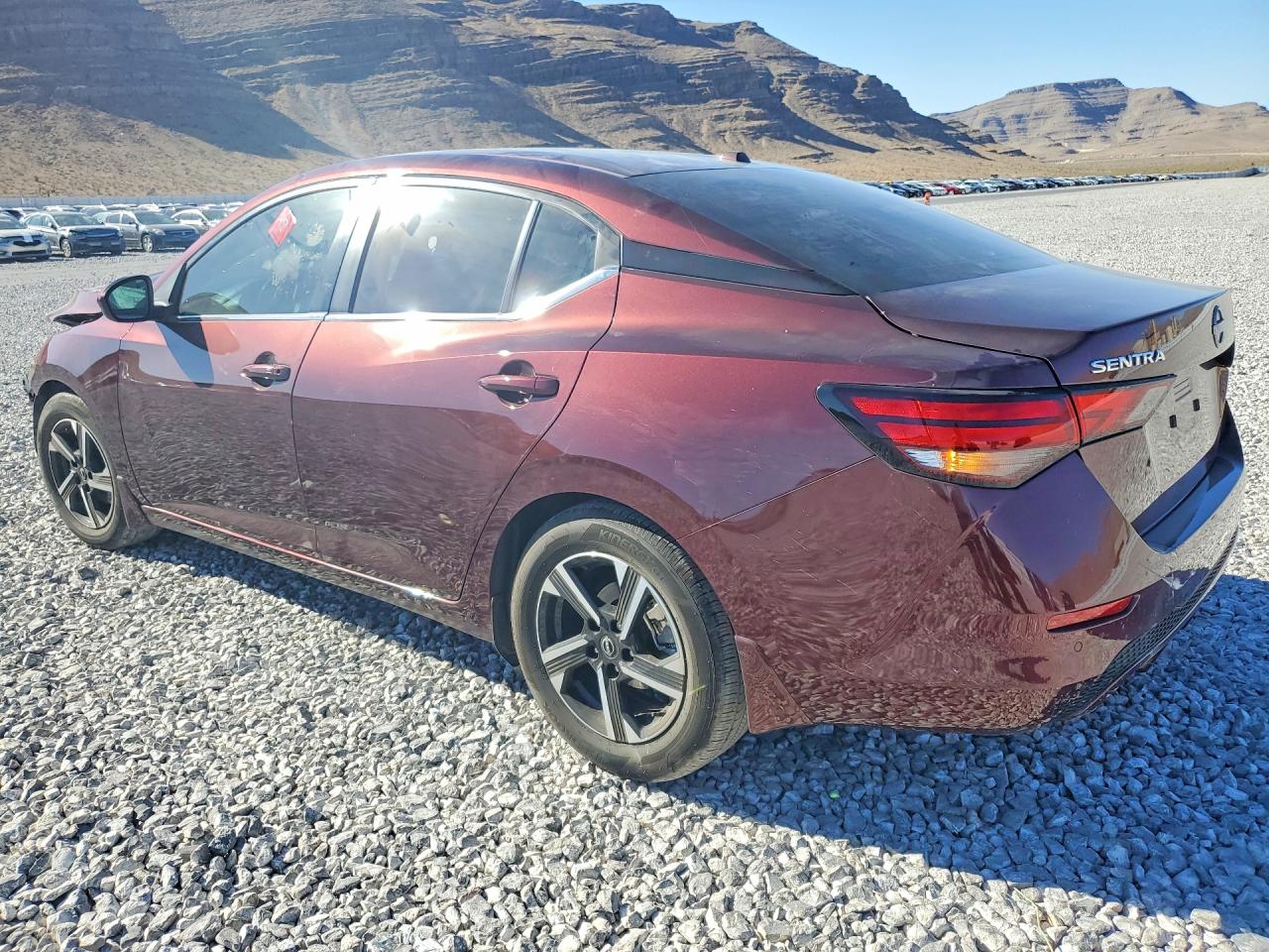 2025 NISSAN SENTRA SV — снимка 2