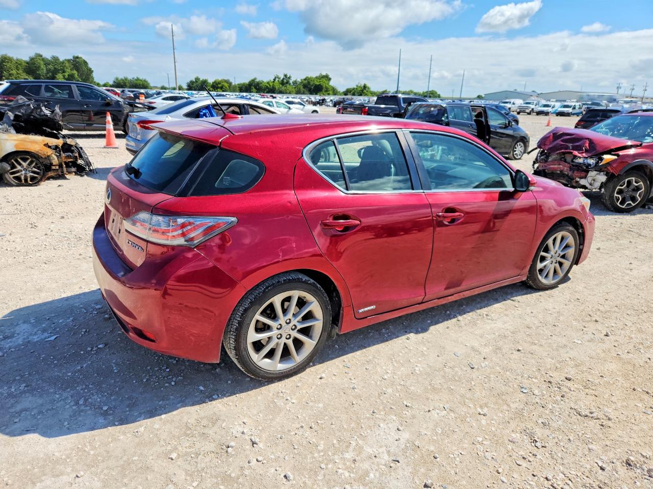 2013 LEXUS CT 200 — снимка 3