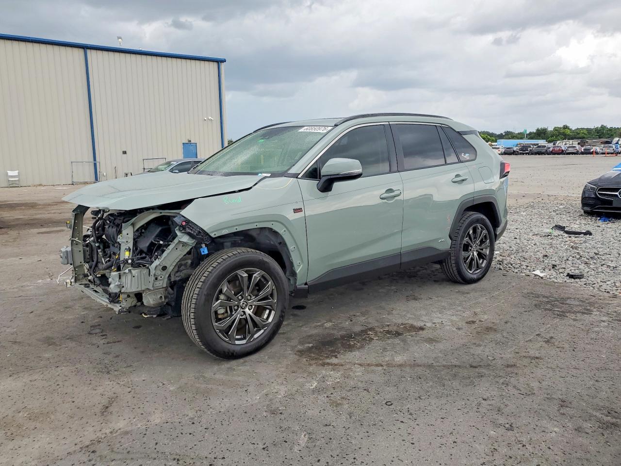 2022 TOYOTA RAV4 XLE PREMIUM