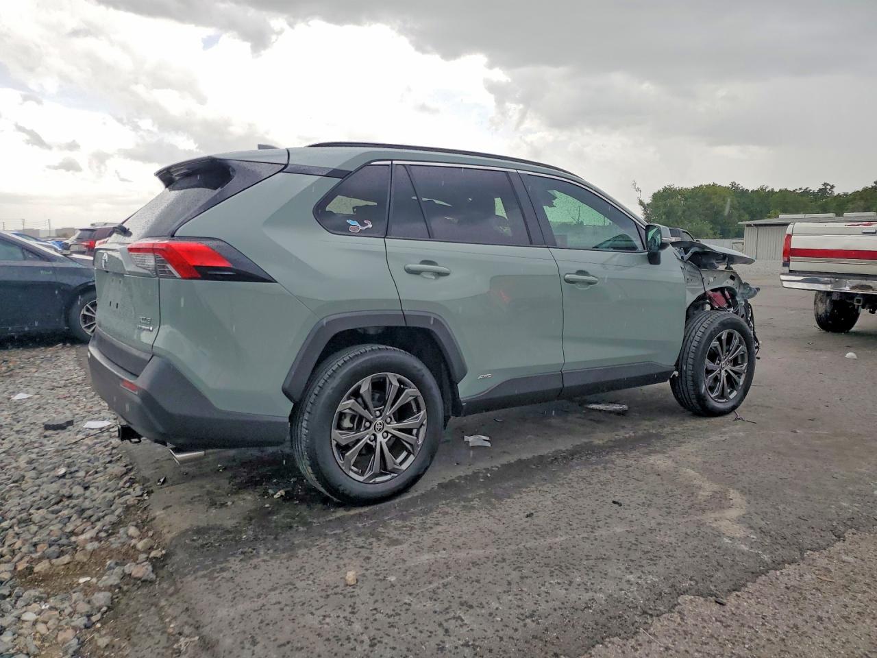 2022 TOYOTA RAV4 XLE PREMIUM — снимка 3
