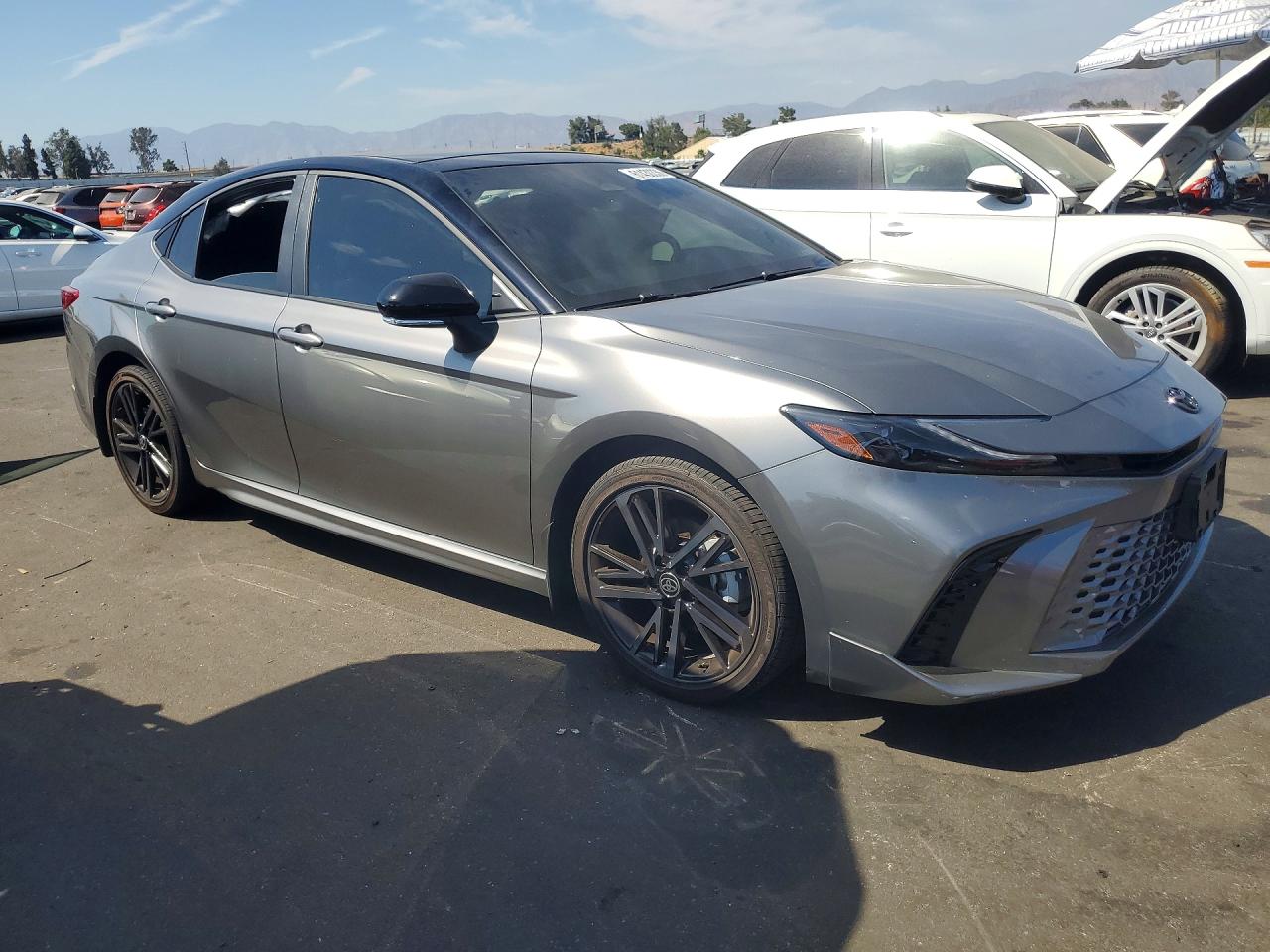 2026 TOYOTA CAMRY XSE — снимка 4