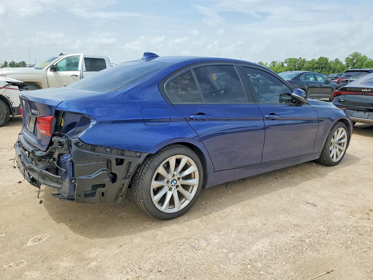 2018 BMW 320 I — снимка 3