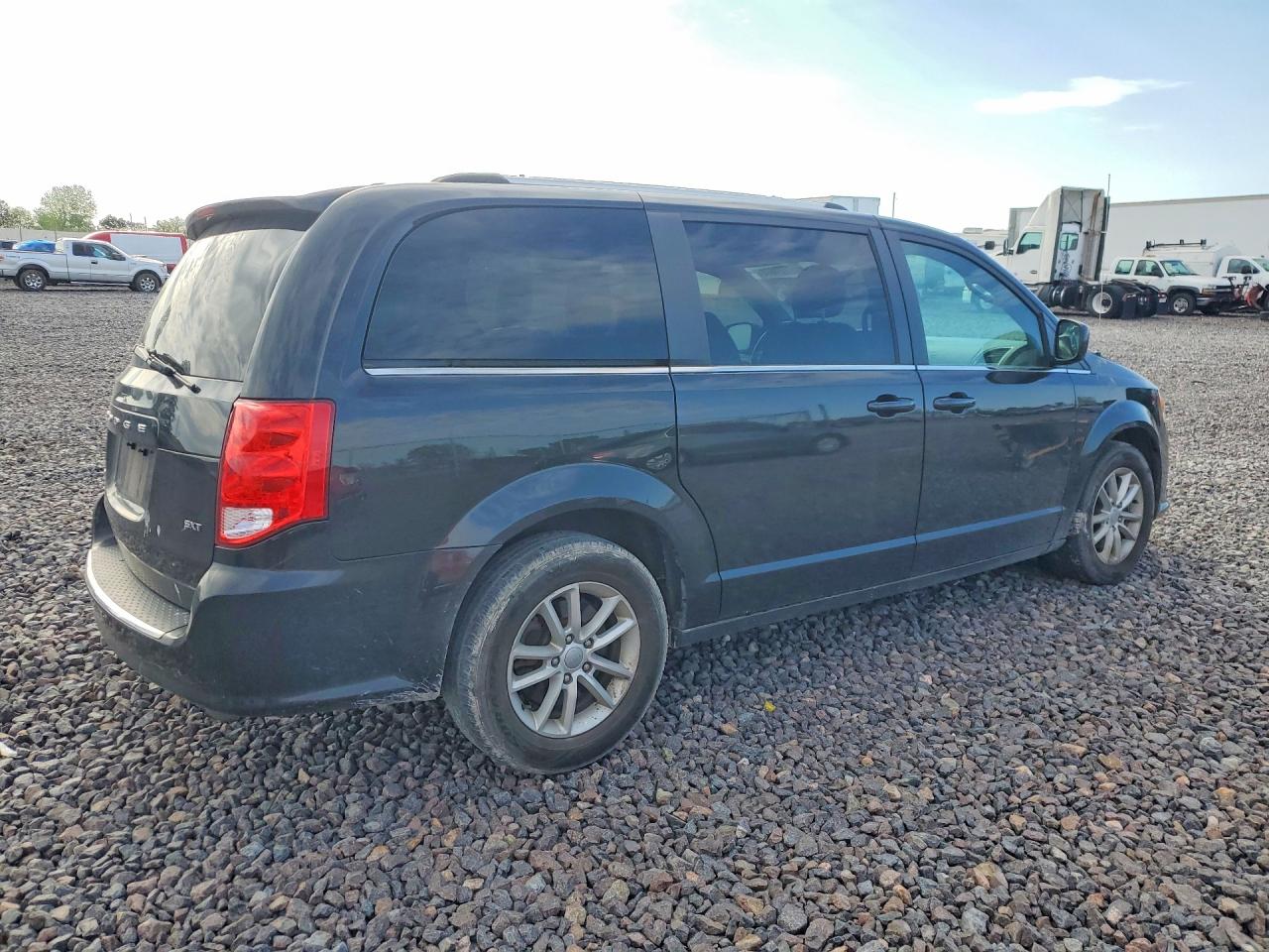 2020 DODGE GRAND CARAVAN SXT — снимка 3
