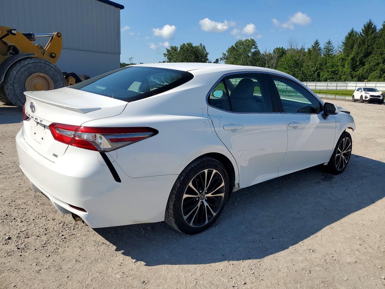 2018 TOYOTA CAMRY SE — снимка 3