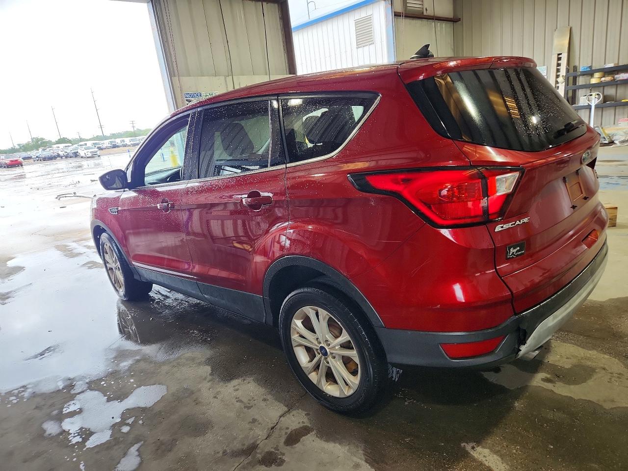 2019 FORD ESCAPE SE — снимка 2