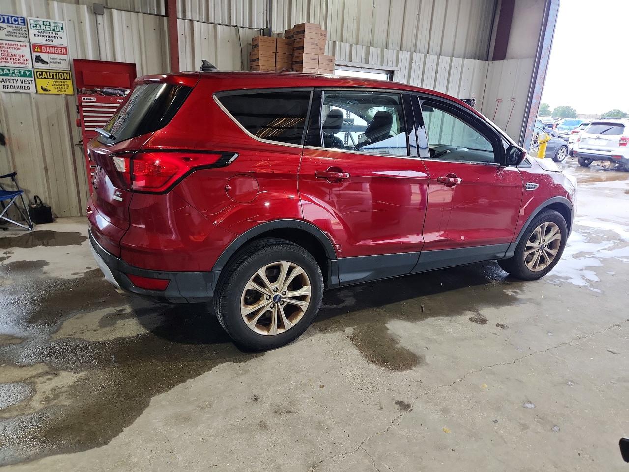 2019 FORD ESCAPE SE — снимка 3