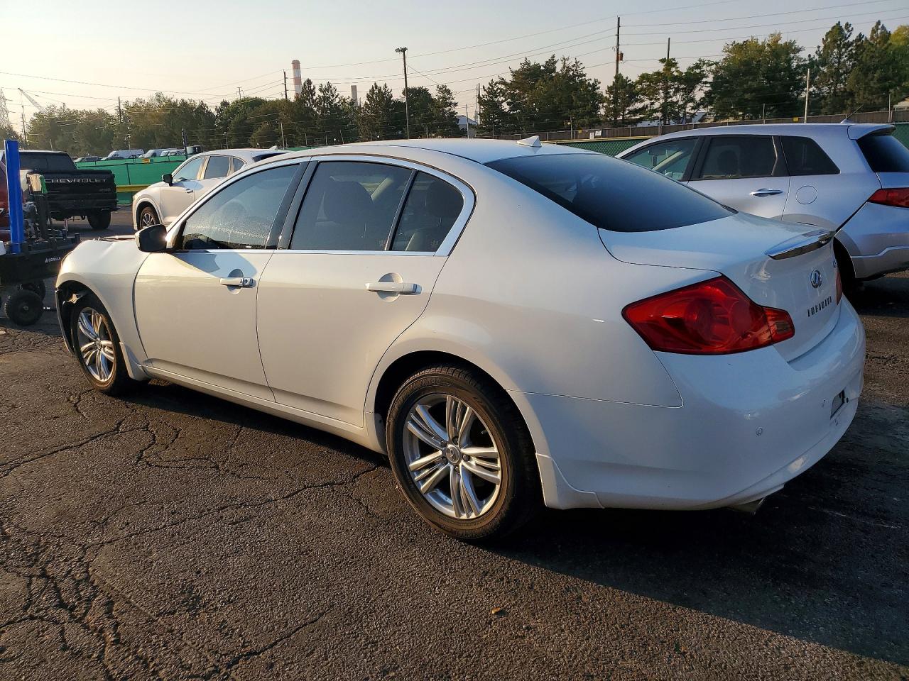 2013 INFINITI G37 SEDAN X — снимка 2