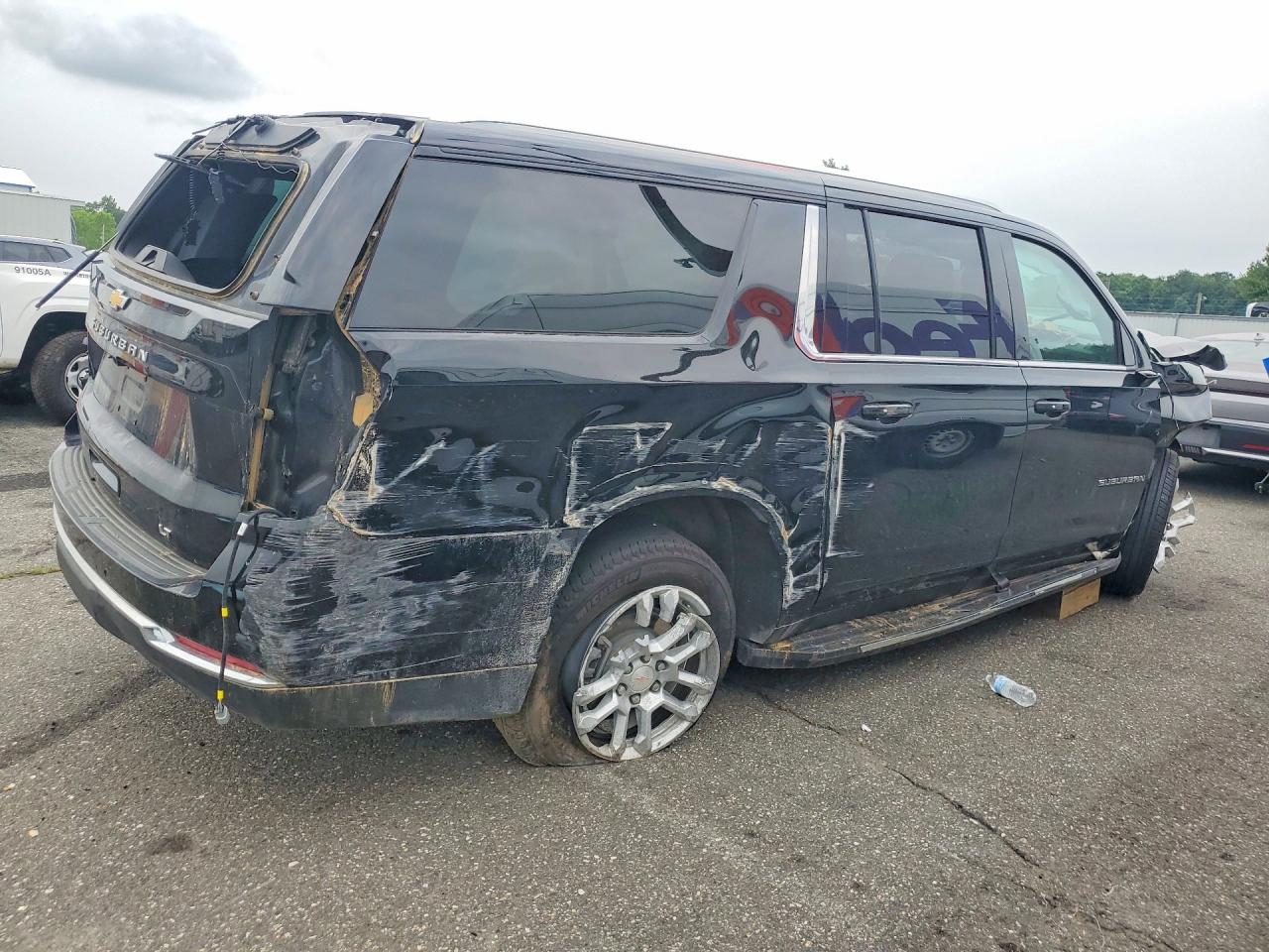 2026 CHEVROLET SUBURBAN K1500 LT — снимка 3