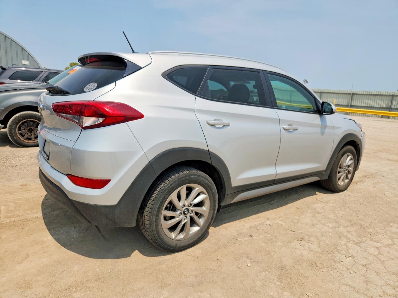 2017 HYUNDAI TUCSON SE — снимка 3