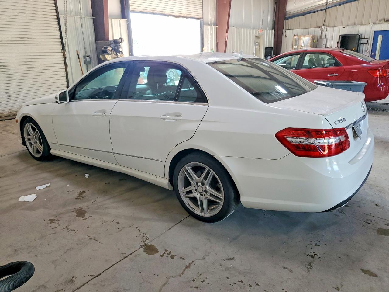 2013 MERCEDES-BENZ E 350 4MATIC — снимка 2