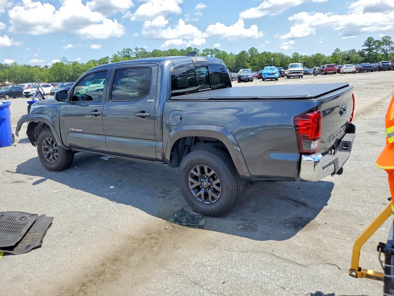 2021 TOYOTA TACOMA SR5 V6 — снимка 2