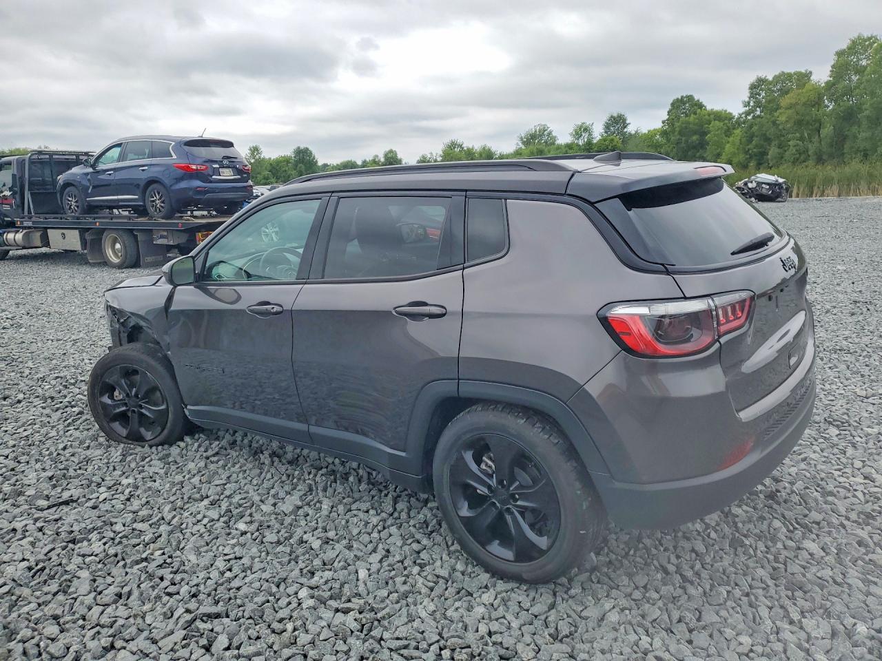 2021 JEEP COMPASS LATITUDE — снимка 2