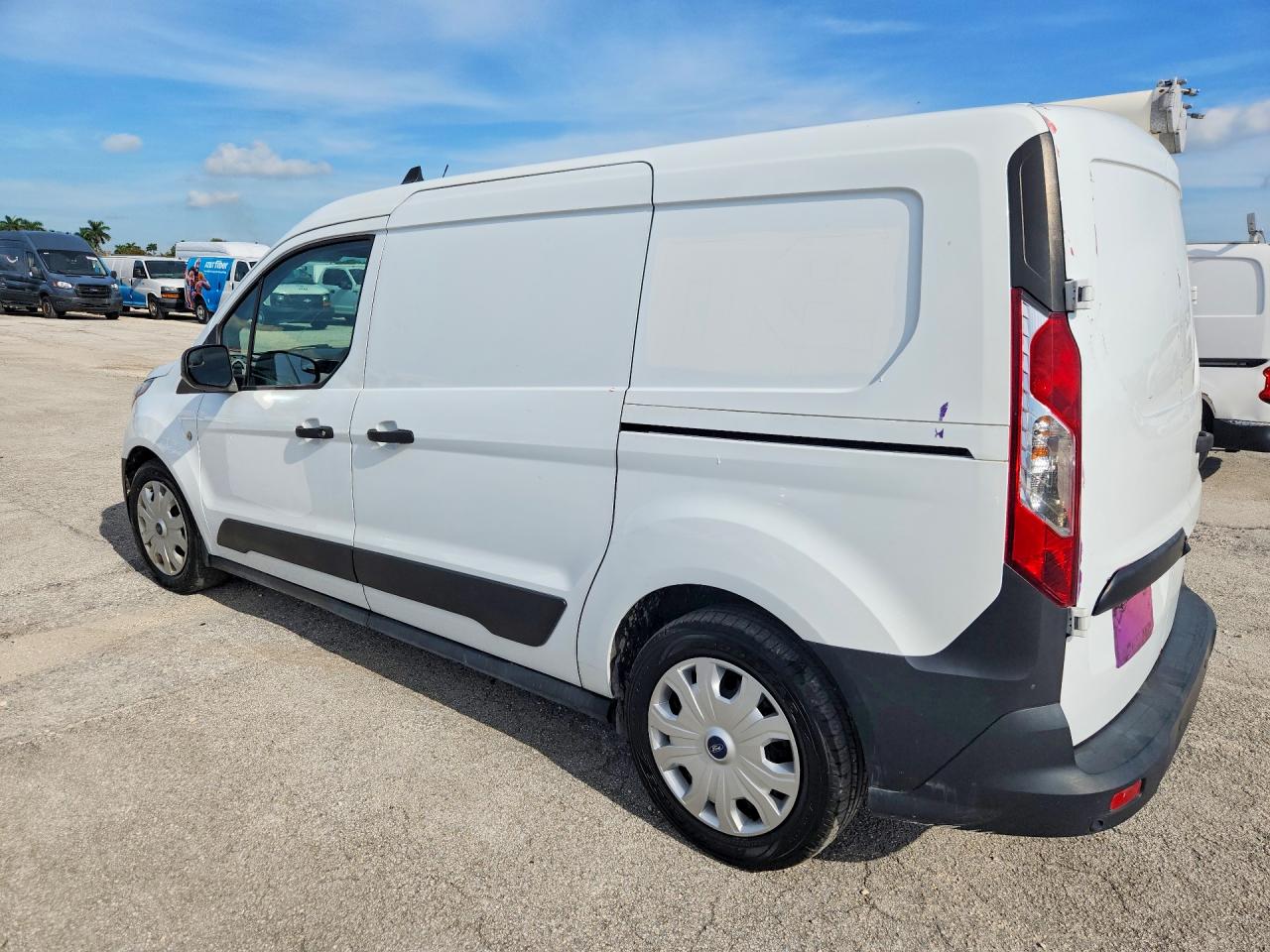 2022 FORD TRANSIT CONNECT XL — снимка 2
