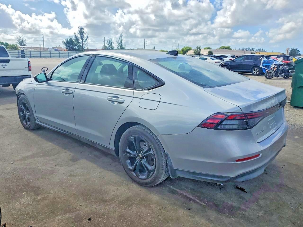 2025 HONDA ACCORD SE — снимка 2