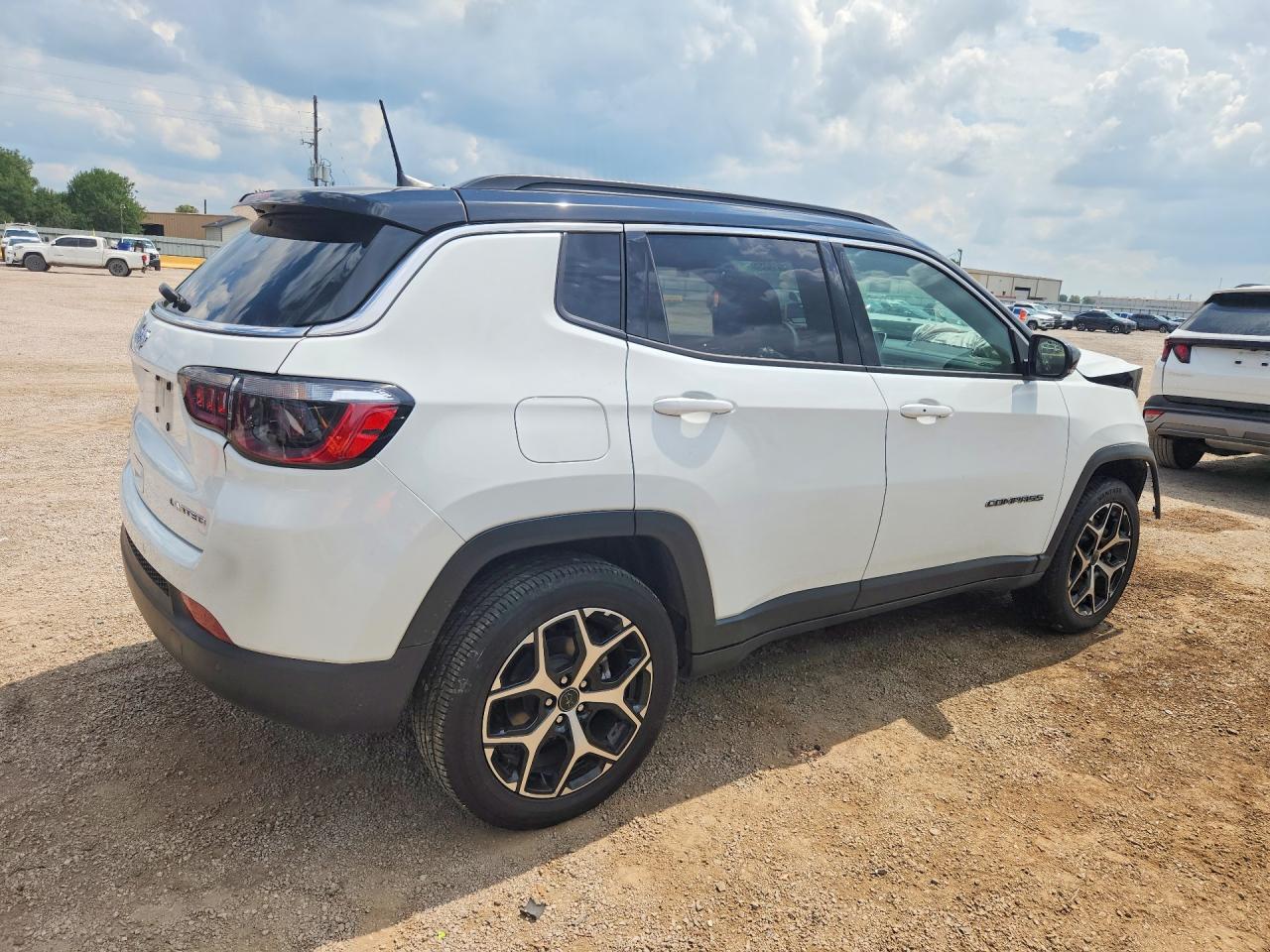 2025 JEEP COMPASS LIMITED — снимка 3