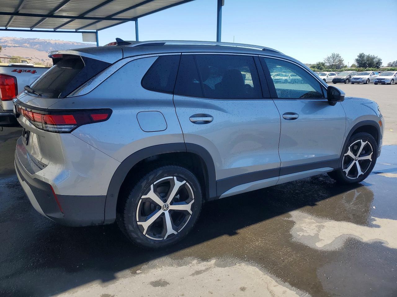 2026 VOLKSWAGEN TIGUAN SE — снимка 3