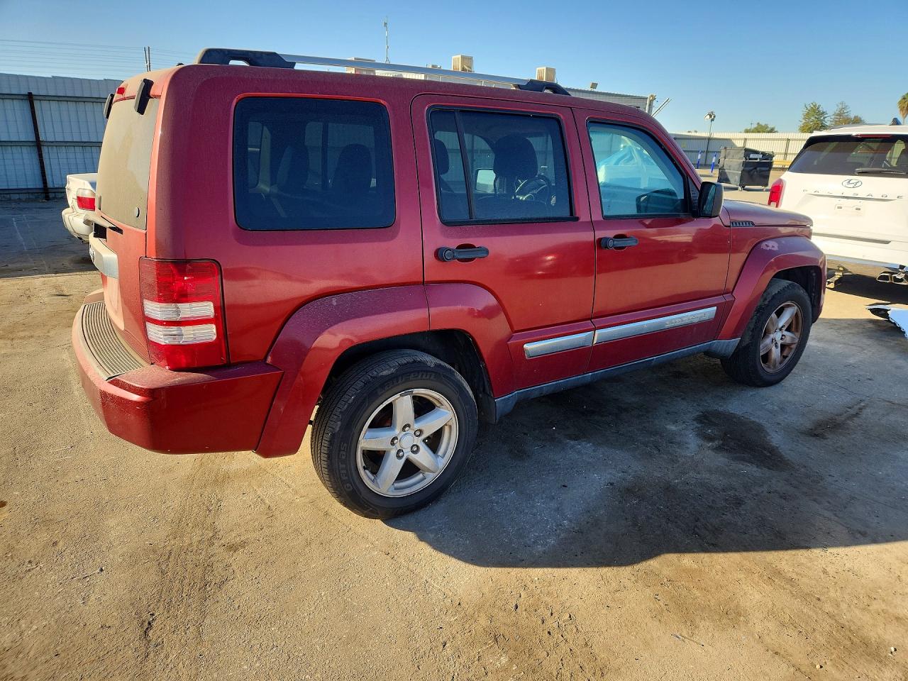 2012 JEEP LIBERTY LIMITED — photo 3