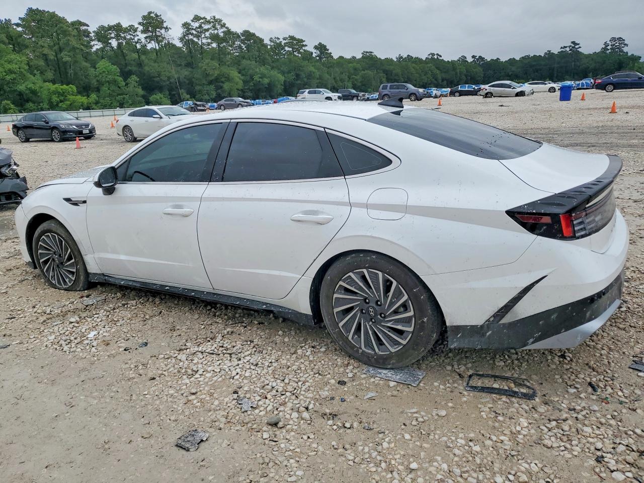 2025 HYUNDAI SONATA HYBRID SEL — снимка 2