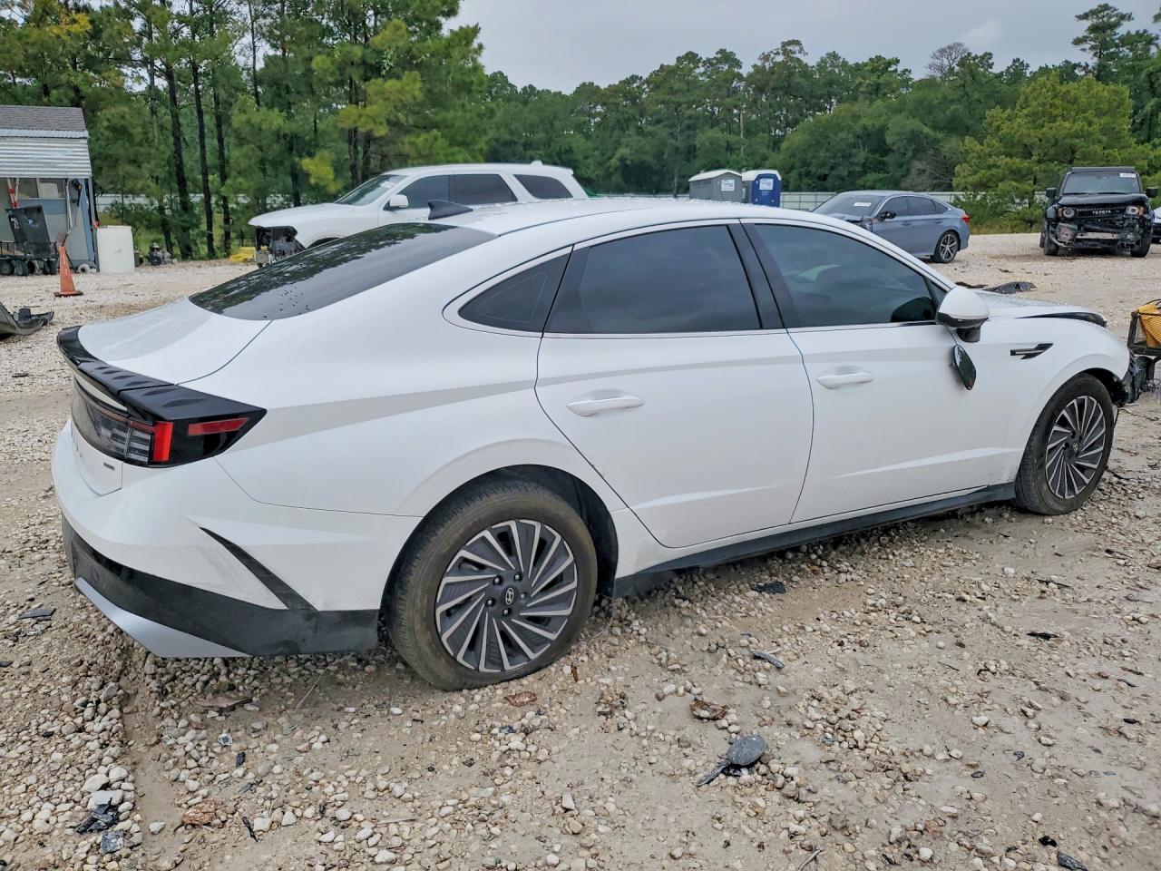 2025 HYUNDAI SONATA HYBRID SEL — снимка 3